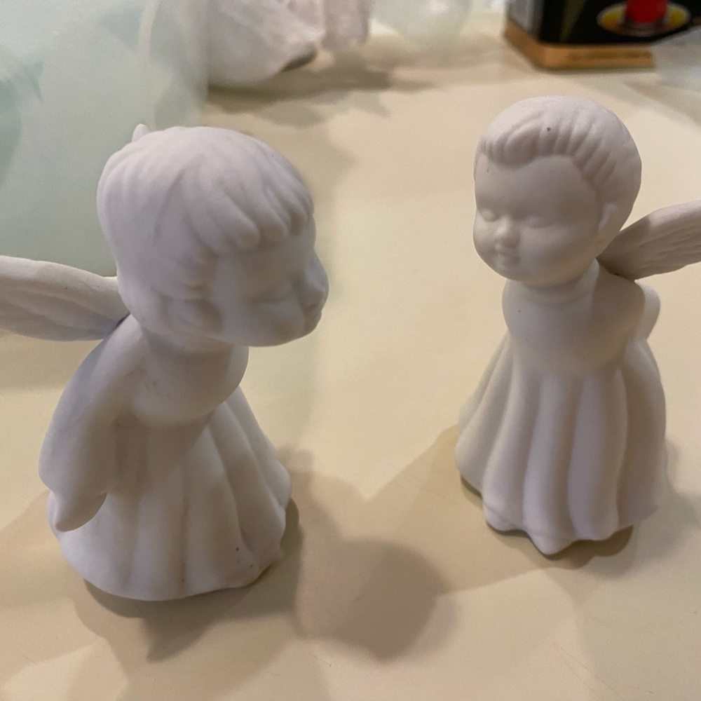 Ceramic Angels - Picture 2 of 3
